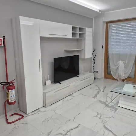 Panoramic Apartmet Le Torri - San Paolo - Parco Ruffini Daire
