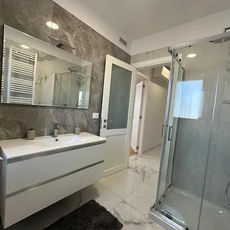 Panoramic Apartmet Le Torri - San Paolo - Parco Ruffini Turin